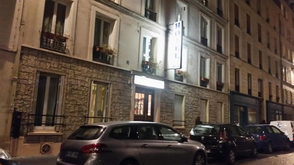 Single Room with Shared Shower and Toilet